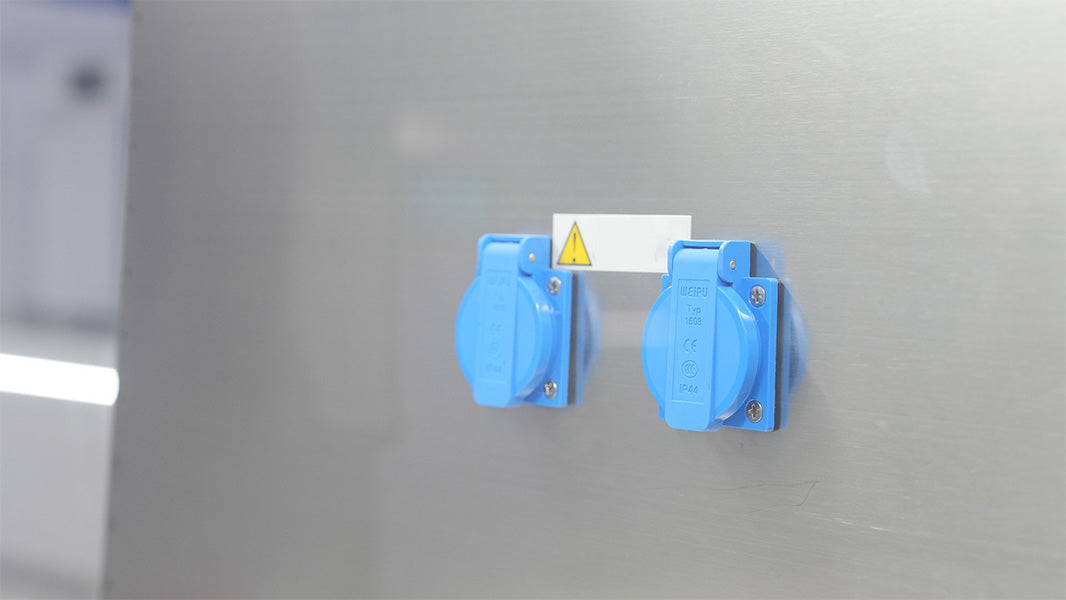 Dual-sided Class II A2 biosafety cabinet – power cable connection