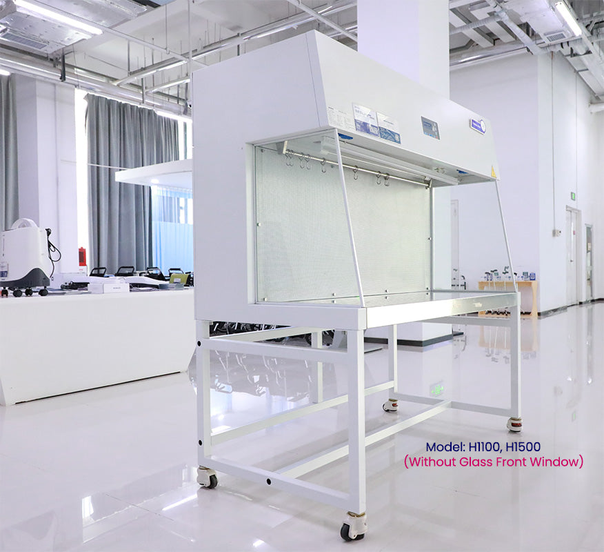 Horizontal laminar flow cabinet – in the LORDERAN showroom